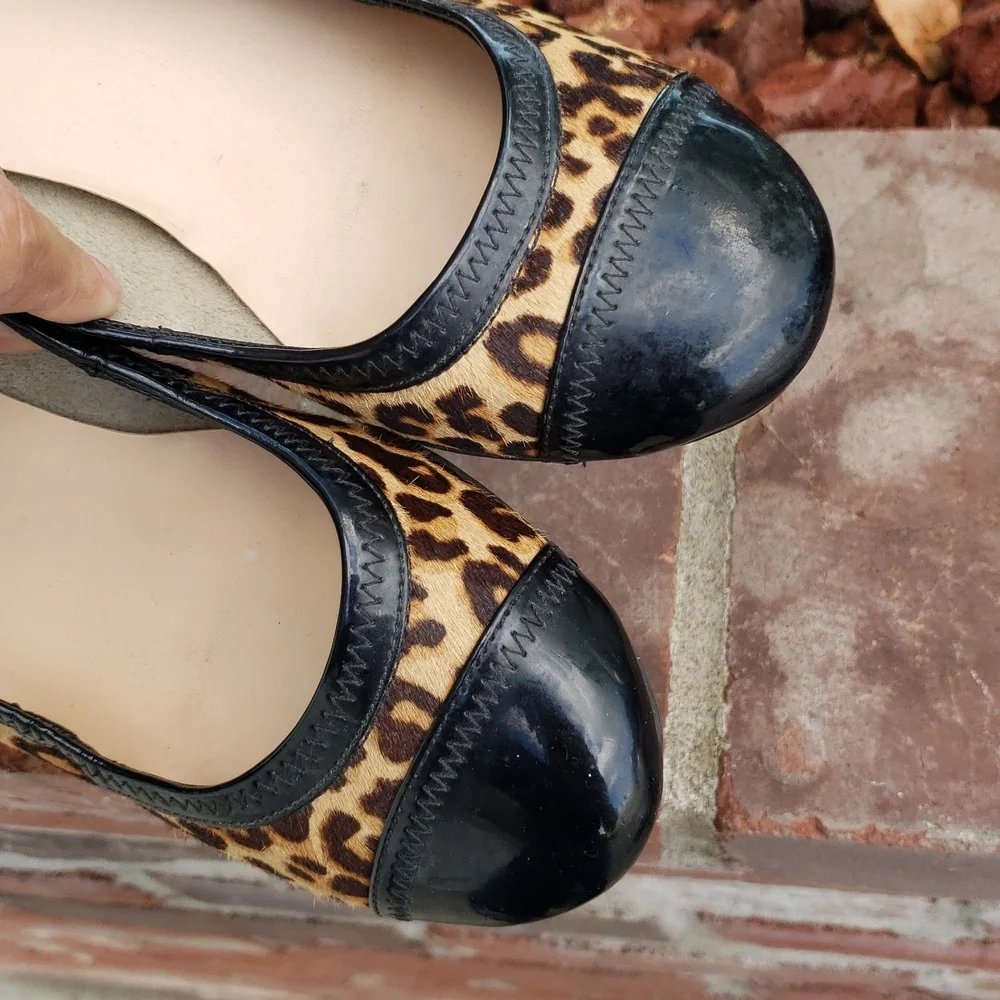 Cole Haan Womens Tali Wedge Heel Leopard Calf Hair Shoes Size 8 B Animal Print